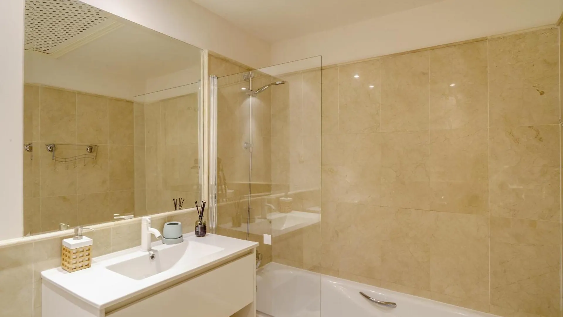 Heavean Garden Flat Estepona 0*,  Spain