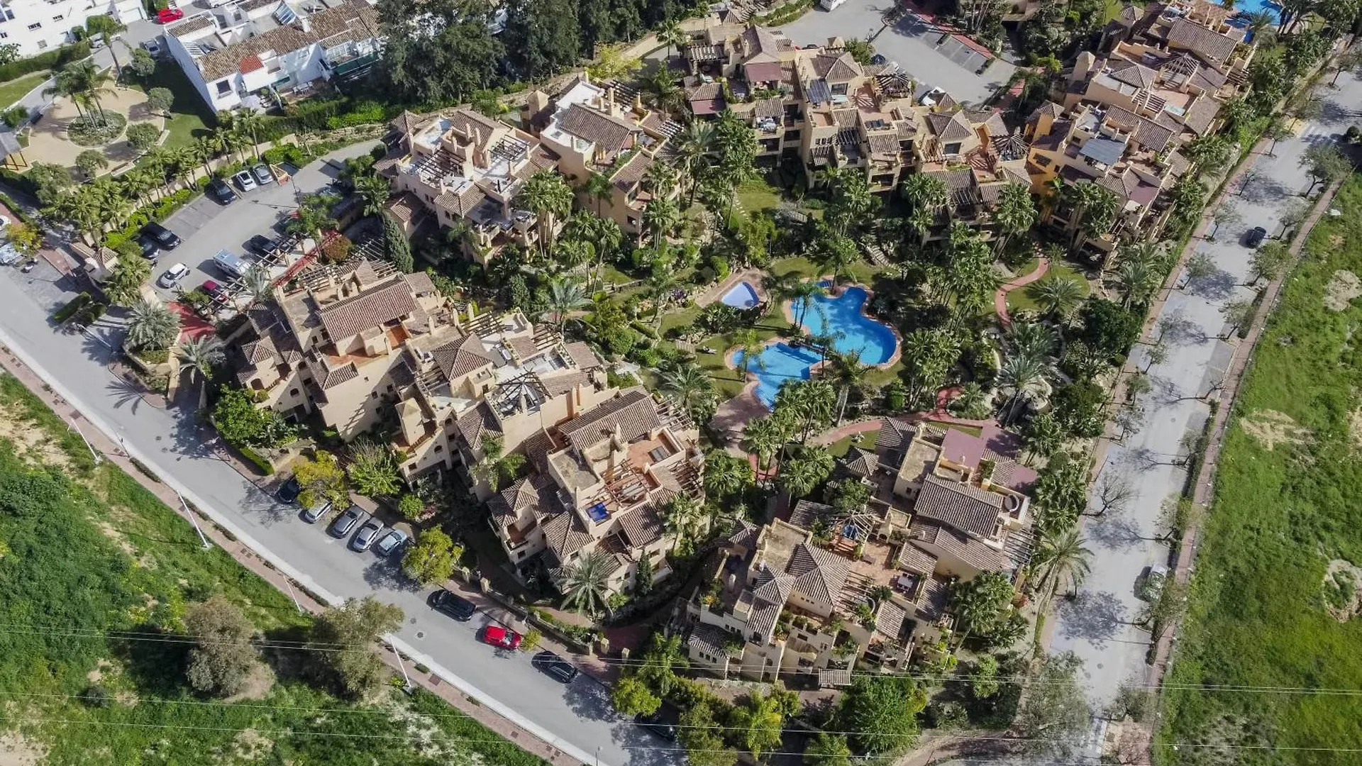 Heavean Garden Flat Estepona Spain